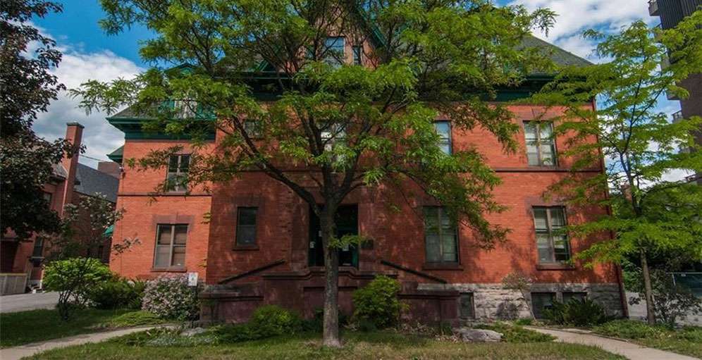 Kildare House on Chapel Street in Ottawa, home to Willow Roots Therapy